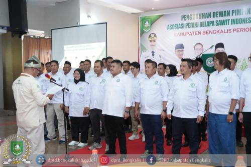Pimpinan dan Anggota DPRD Hadiri Pengukuhan DPD APKASINDO Kab. Bengkalis Periode 2025-2030