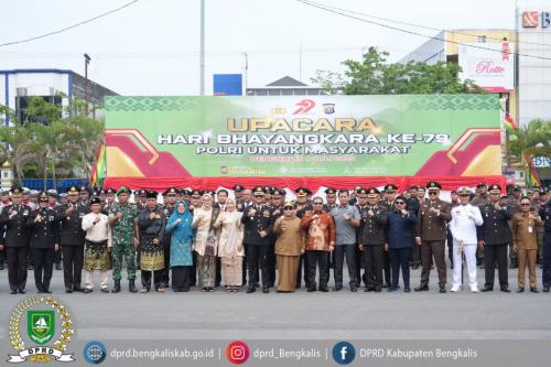 Wakil Ketua DPRD Bengkalis Hadiri Upacara Hari Bhayangkara ke-79 di Kecamatan Mandau
