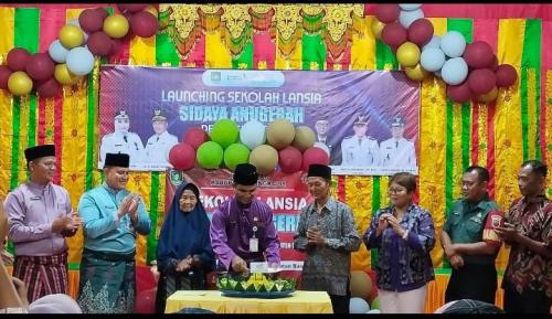 Pemdes Berancah Melaksanakan Launching Sekolah Lansia Sidaya Anugrah Desa Berancah