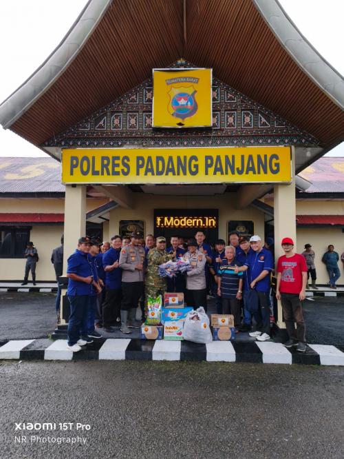 Perkumpulan Kin Men Riau Peduli Antar Langsung Bantuan ke Padang Panjang Sumbar