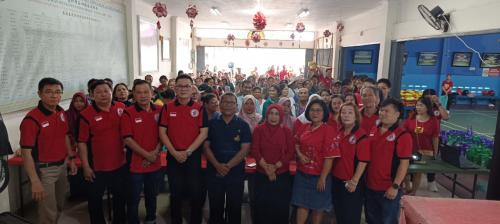 IKTS Pekanbaru Salurkan 138 Paket Sembako Sambut Natal dan Tahun Baru
