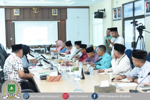 Pansus DPRD Bahas Ranperda Penanaman Modal: Dorong Peran OPD dan Strategi Peningkatan PAD