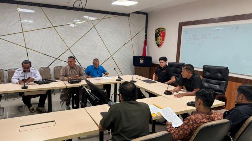 DR. Martin Purba, SH, MH Dampingi Klien Hadapi Mediasi Sengit di Polda Riau Terkait Dugaan Pencemaran Nama Baik