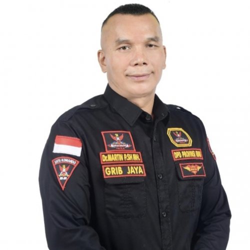 DPD GRIB Jaya Riau Tertibkan Atribut Organisasi, Martin Purba: Jalankan Arahan Ketua Umum Hercules